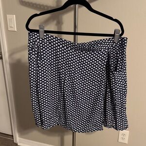 Old Navy Navy and White Daisy Skater Skirt
